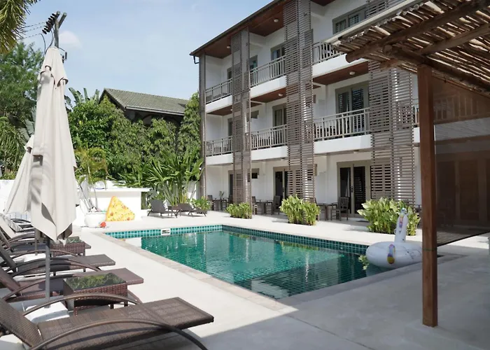 Ampha Place Hotel