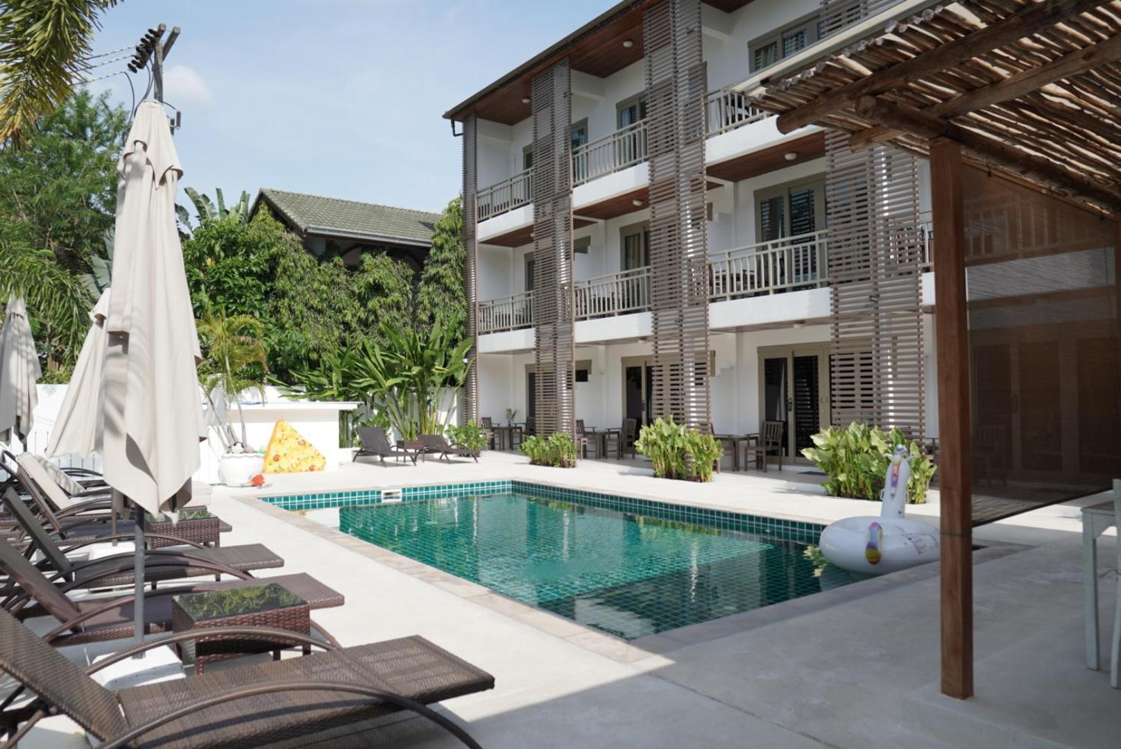 Ampha Place Mae Nam