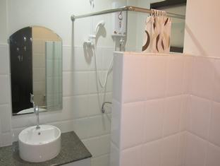 Hotell Ampha Place