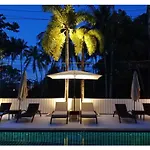 Ampha Place Hotel